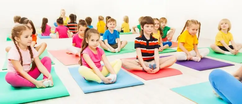 kids-yoga_030c01500
